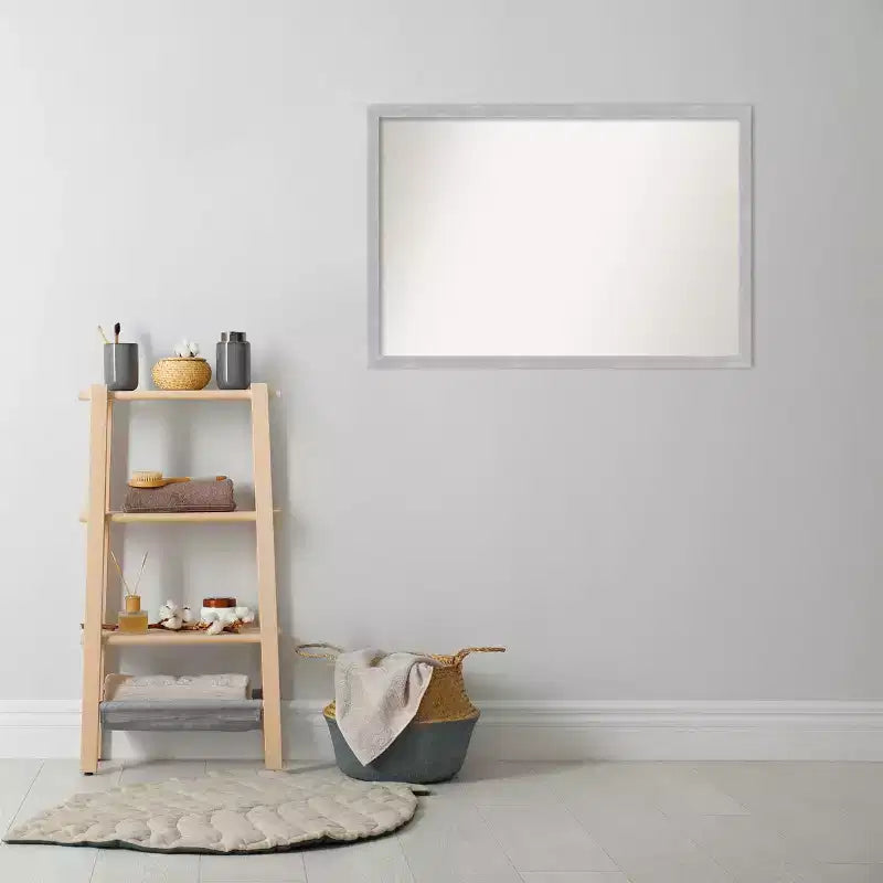 Miroir mural étroit de salle de bain non biseauté, nickel brossé