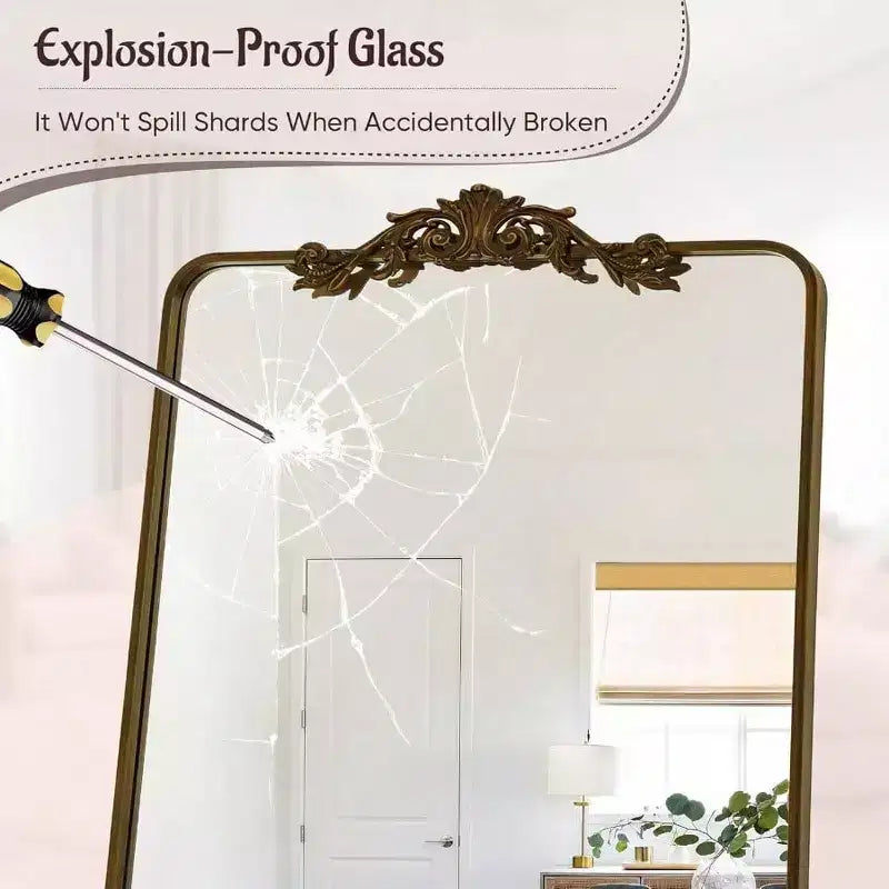 Miroir sur pied pleine longueur avec cadre en métal sculpté