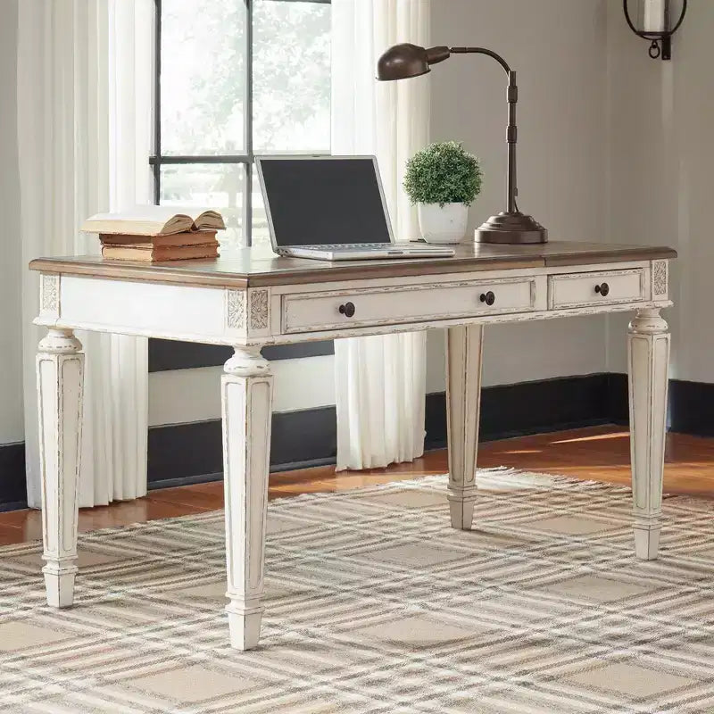 Bureau de style antique beige, design cottage avec pieds effilés